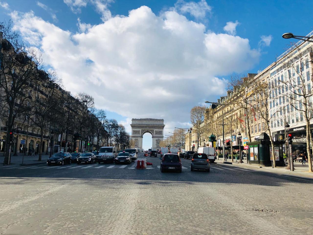 Arc De Triomphe - Foch Palace Paryż Zewnętrze zdjęcie